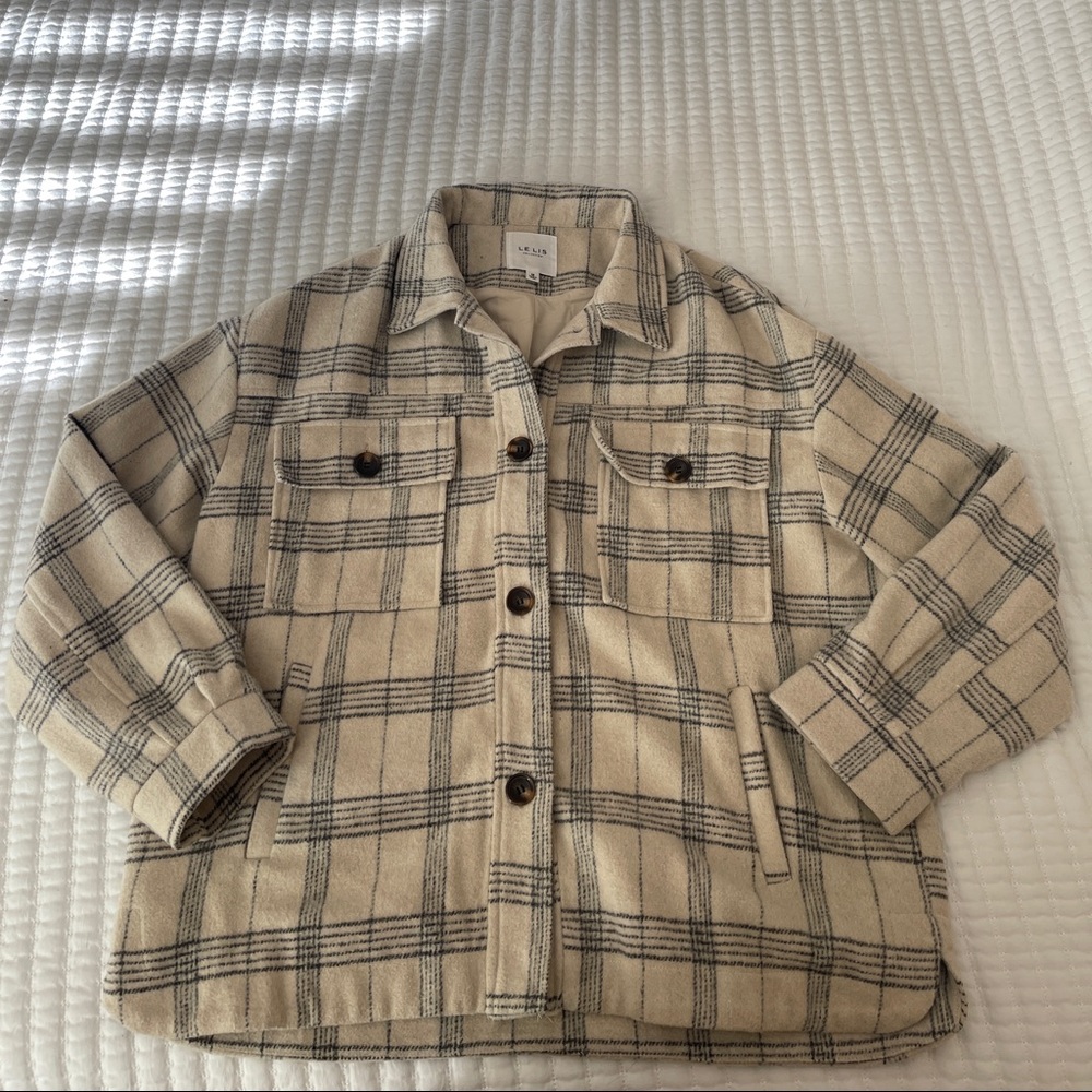 Lelis Shacket Size Medium